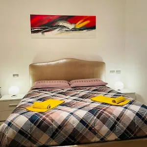 Casa Dei Fiori 3 Somma Lombardo